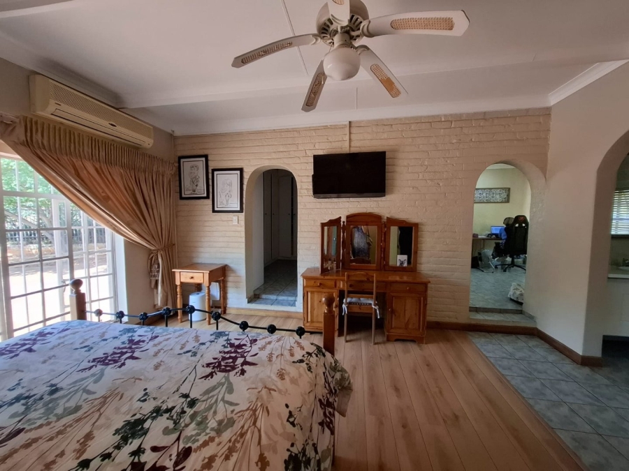 4 Bedroom Property for Sale in Protea Park North West